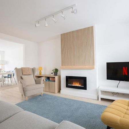 קאריקפרגוס Elegant Home Mod Kitchen, Fast Wi-Fi, Free Parking מראה חיצוני תמונה