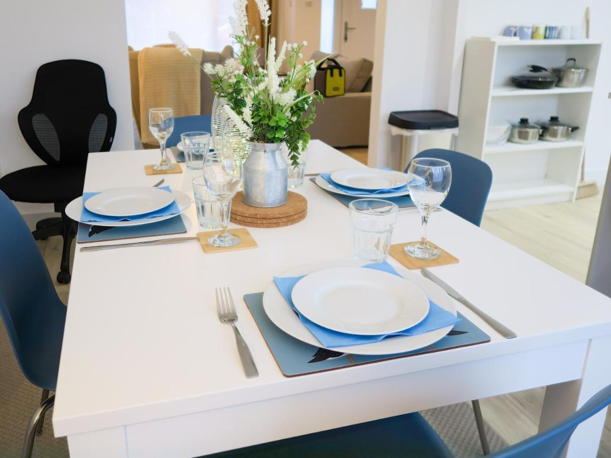 קאריקפרגוס Elegant Home Mod Kitchen, Fast Wi-Fi, Free Parking מראה חיצוני תמונה